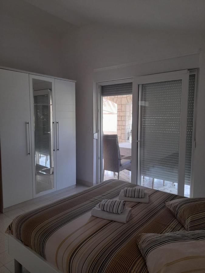 Apartman Lugovic Szybenik Zewnętrze zdjęcie