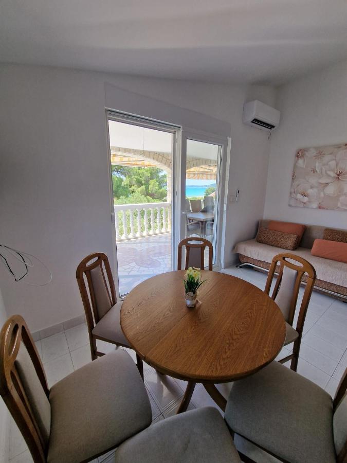 Apartman Lugovic Szybenik Zewnętrze zdjęcie