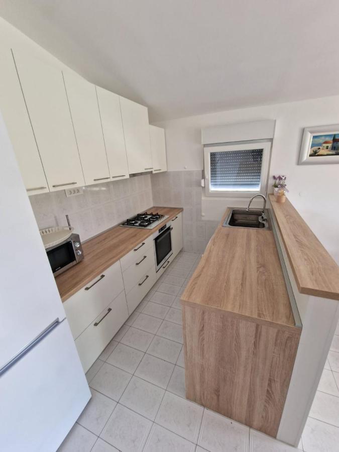 Apartman Lugovic Szybenik Zewnętrze zdjęcie